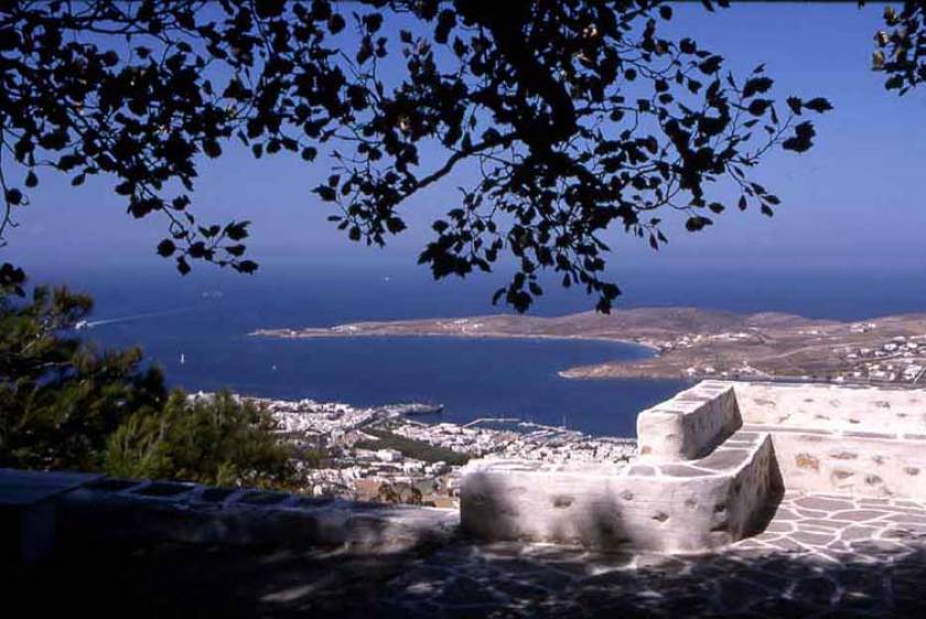 Αρχαιολογικός χώρος το ιερό του Δηλίου Απόλλωνα και της Αρτέμιδος στην Πάρο