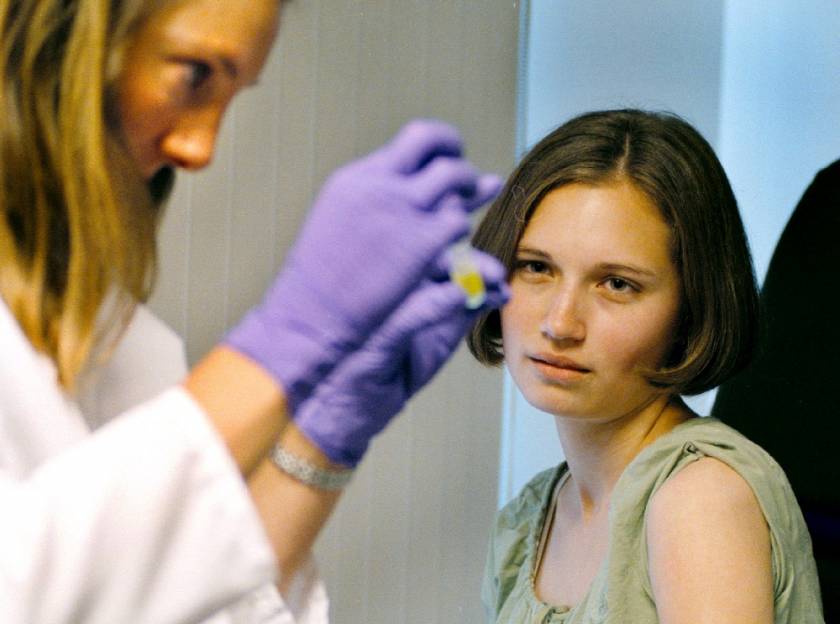 Καρκίνος του τραχήλου: Το εμβόλιο σώζει ζωές