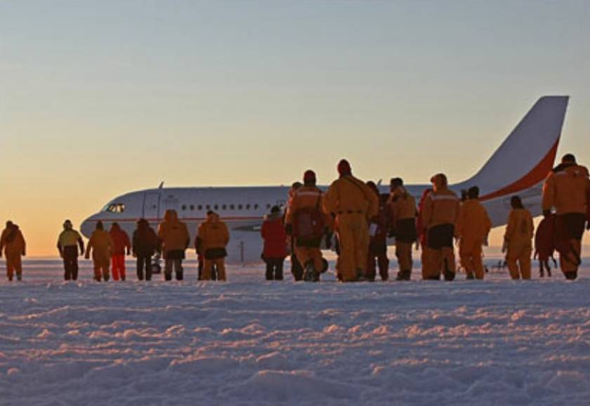 «Λιώνει»  το αεροδρόμιο της Ανταρκτικής