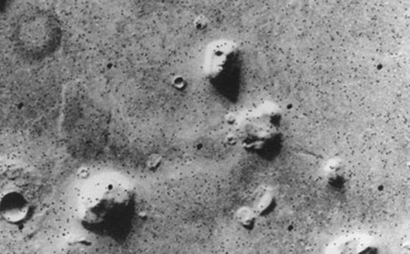 Μια φωτογραφία του "προσώπου στον Άρη" αποκαλύπτει!