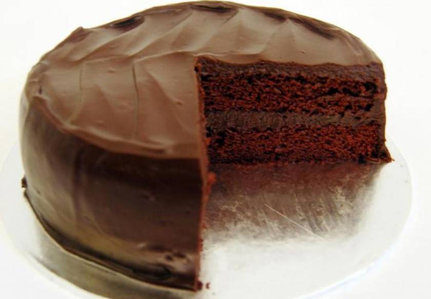 Σοκολατένια τούρτα χωρίς τύψεις