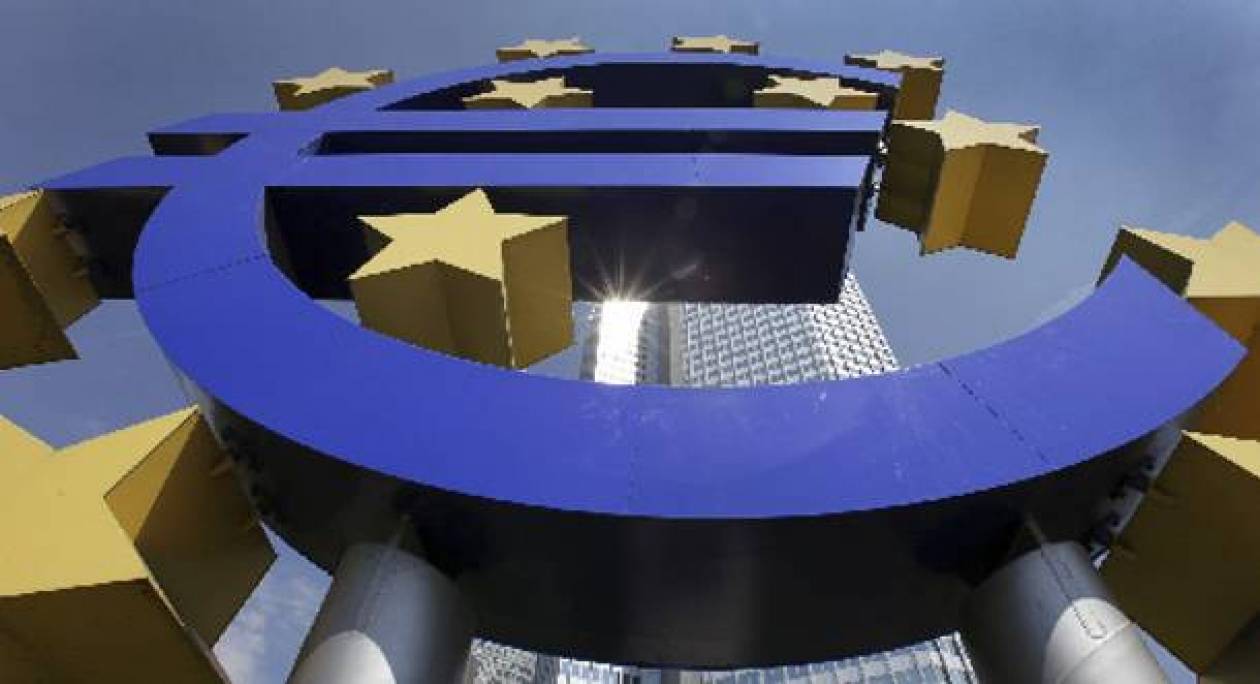 Επιβράδυνση του ρυθμού ανάπτυξης της Ευρωζώνης