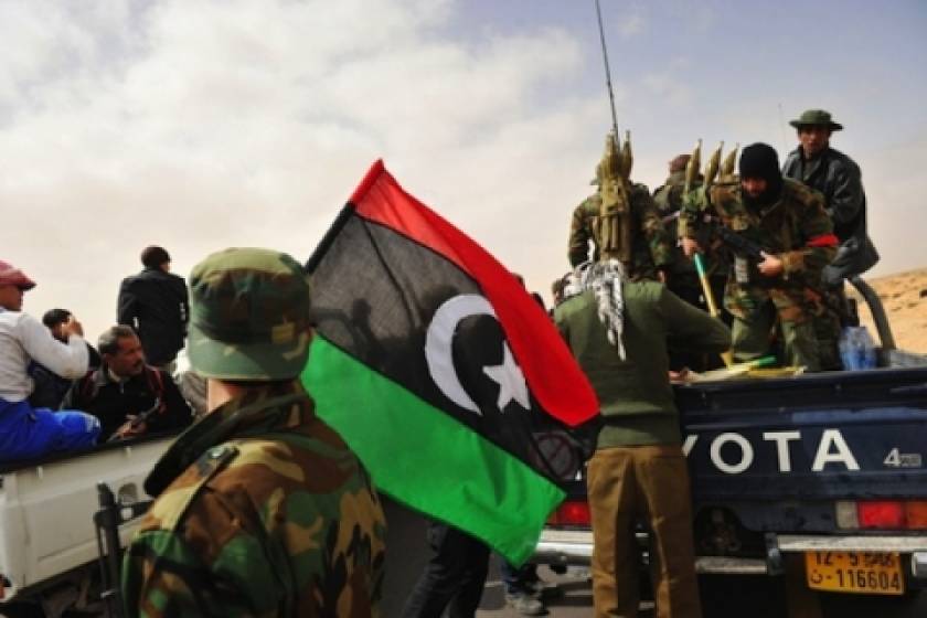 Η Αίγυπτος αναγνωρίζει την κυβέρνηση των εξεγερμένων στη Λιβύη