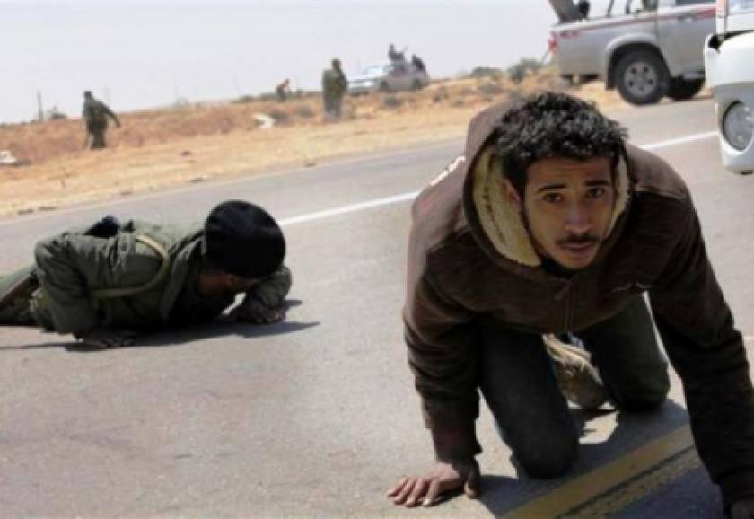 «Το ΝΑΤΟ να βρίσκεται σε επιφυλακή για τη Λιβύη»