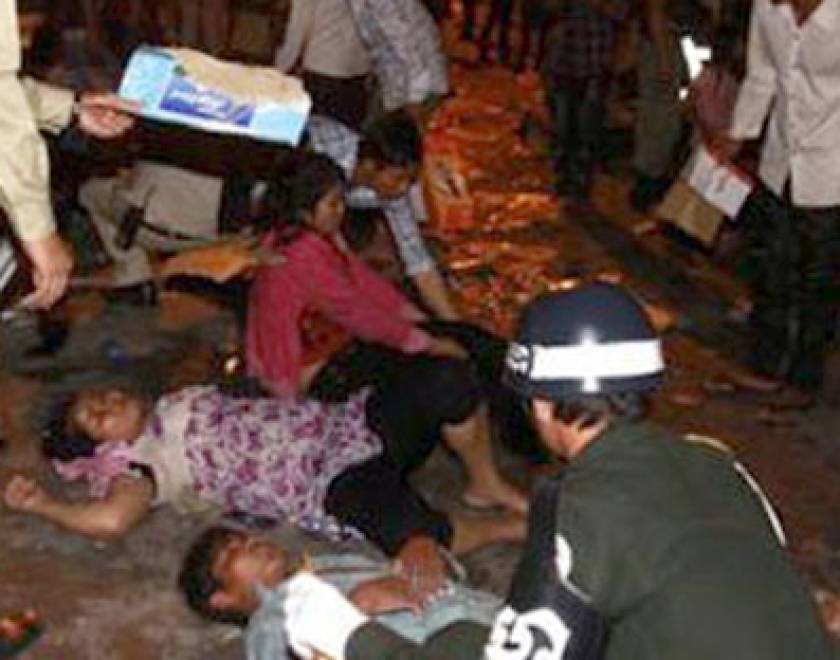 Μαζικές λιποθυμίες σε εργοστάσιο στην Καμπότζη