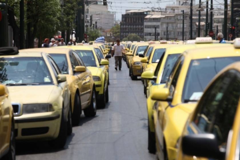 Ταξιτζήδες: Υπόσχονται «κίτρινη» πολιορκία στον Γιώργο