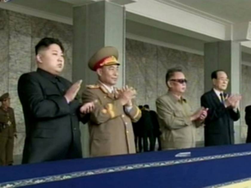 Εμφάνιση του Κιμ Γιονγκ-Ιλ στην επέτειο του καθεστώτος
