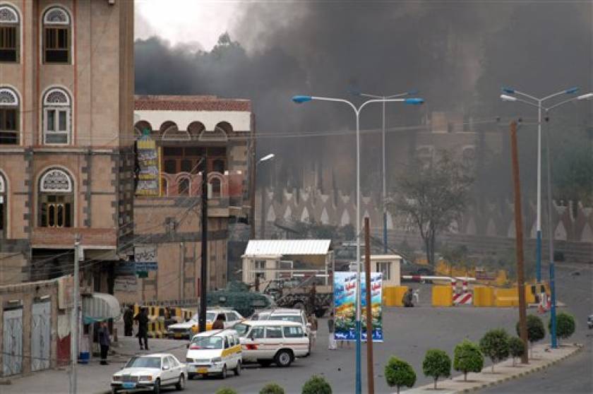 Δύο ισχυρές εκρήξεις συγκλόνισαν την Υεμένη