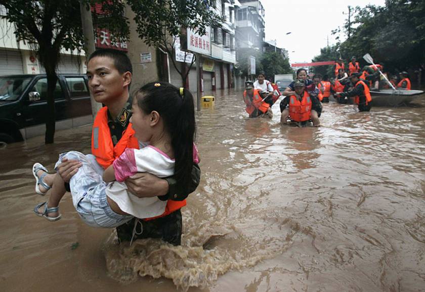 Αυξάνονται οι νεκροί από τις πλημμύρες στην Κίνα
