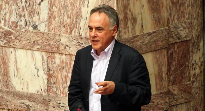 Ν. Τσούκαλης: «Ο Έλληνας βουλευτής στοιχίζει αρκετά στο δημόσιο»