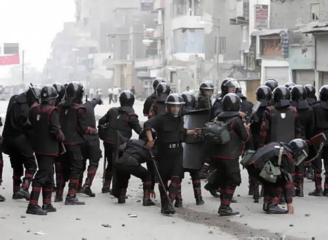 Έφοδος της Αιγυπτιακής αστυνομίας στο Αλ Τζαζίρα