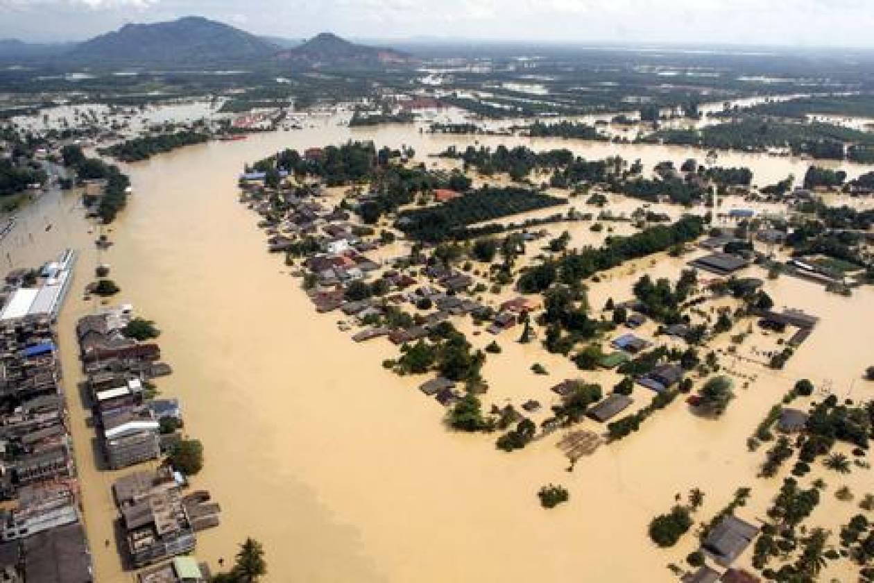 Στους 253 οι νεκροί από τις πλημμύρες στην Ταϋλάνδη