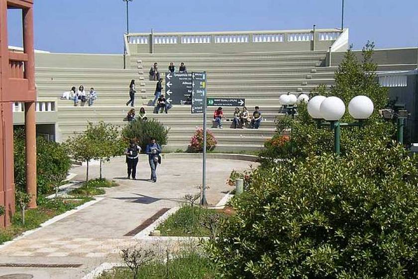 Κρήτη: Κρατούν «όμηρους» καθηγητές στο Πανεπιστήμιο