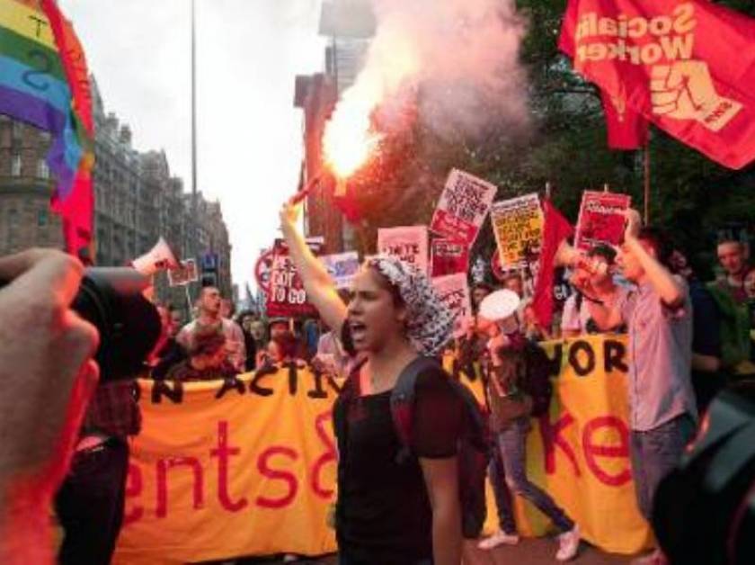 Πορεία διαμαρτυρίας κατά της λιτότητας από Γερμανούς «αγανακτισμένους»