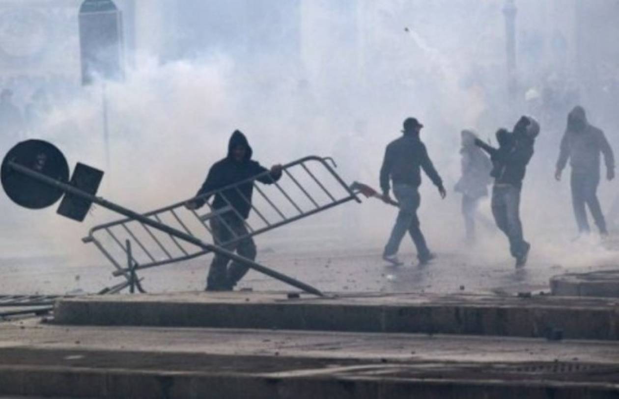 Κίνδυνος «κοινωνικής εξέγερσης» στην Ιταλία