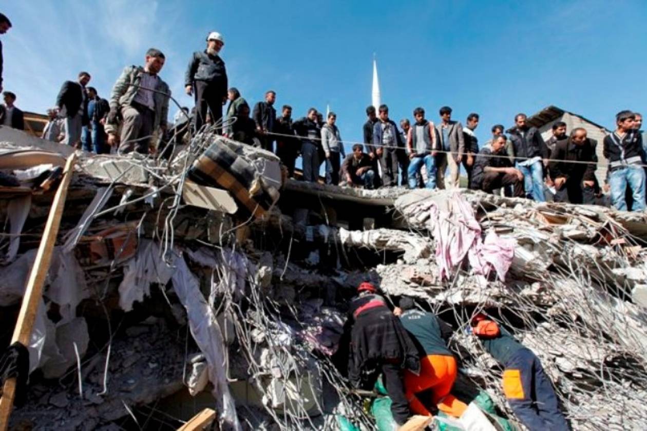 Τουρκία: Νέα σεισμική δόνηση γκρεμίζει κτήρια