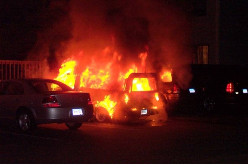 Φωτιά σε όχημα στο κέντρο της Αθήνας
