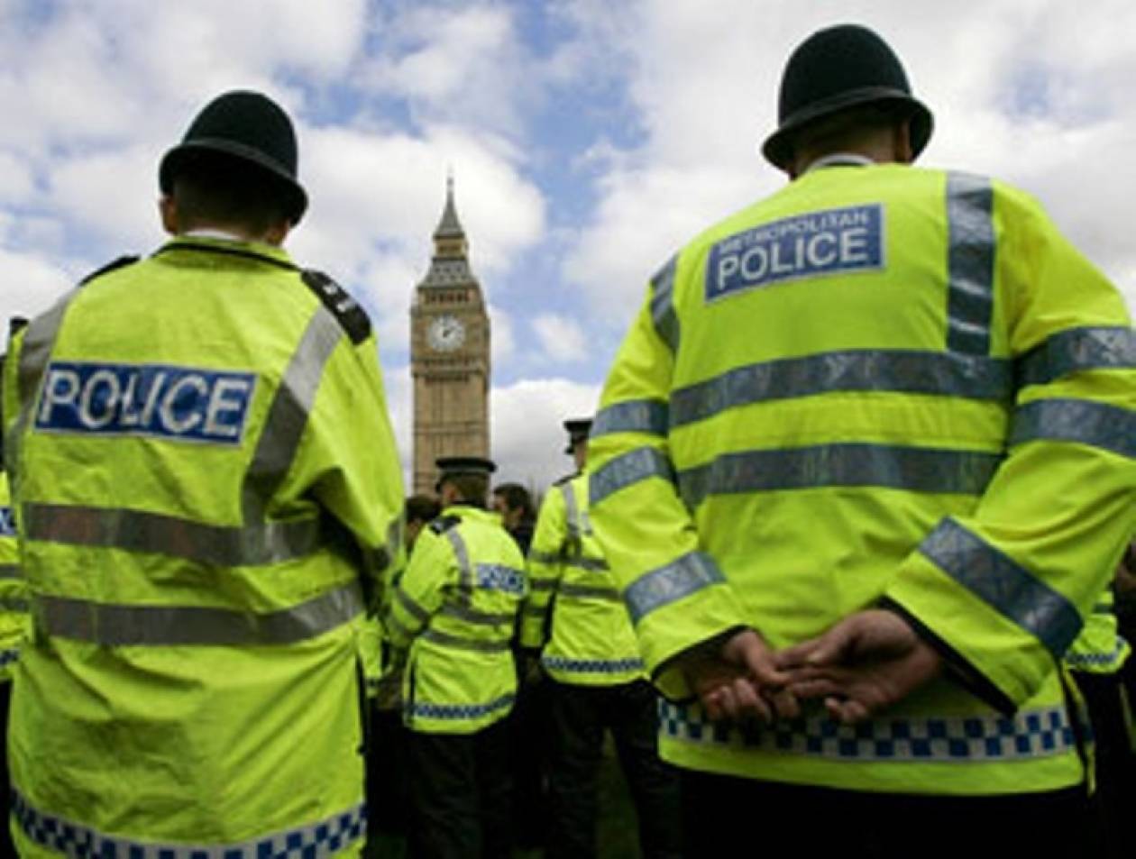 Βρετανία: Σύλληψη υπόπτων για τρομοκρατική δράση