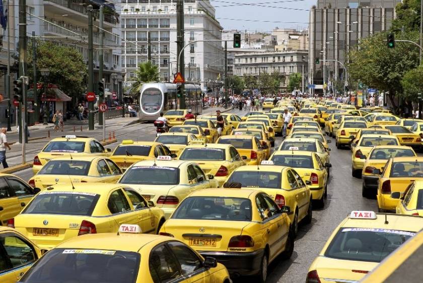 Οδηγοί Ταξί: Ναι υπό όρους στα πληθυσμιακά κριτήρια