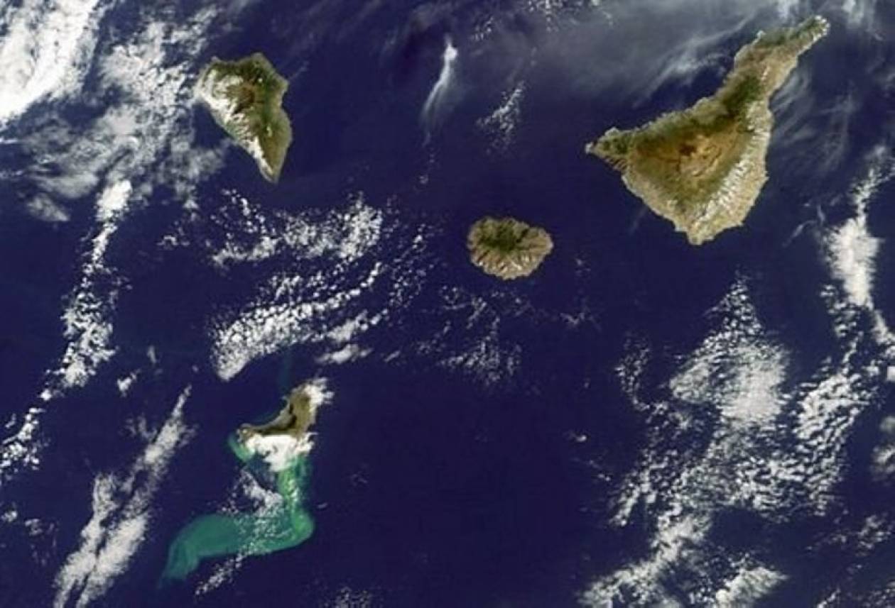 Γεννιέται νέο νησί στα Κανάρια