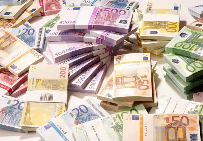Ξεπέρασε τα 360 δισ. ευρώ το δημόσιο χρέος