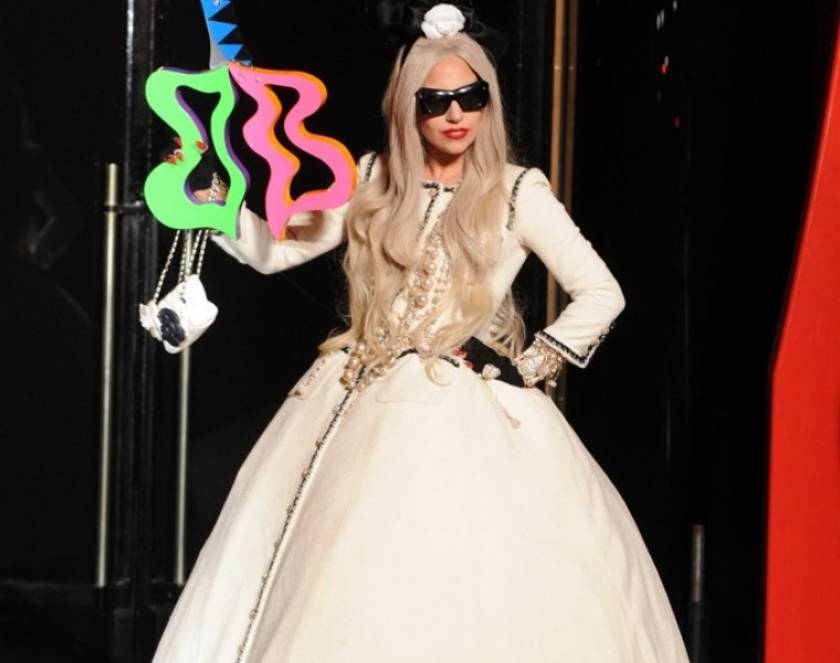 H Lady Gaga θέλει να αποτεφρωθεί φορώντας Chanel!