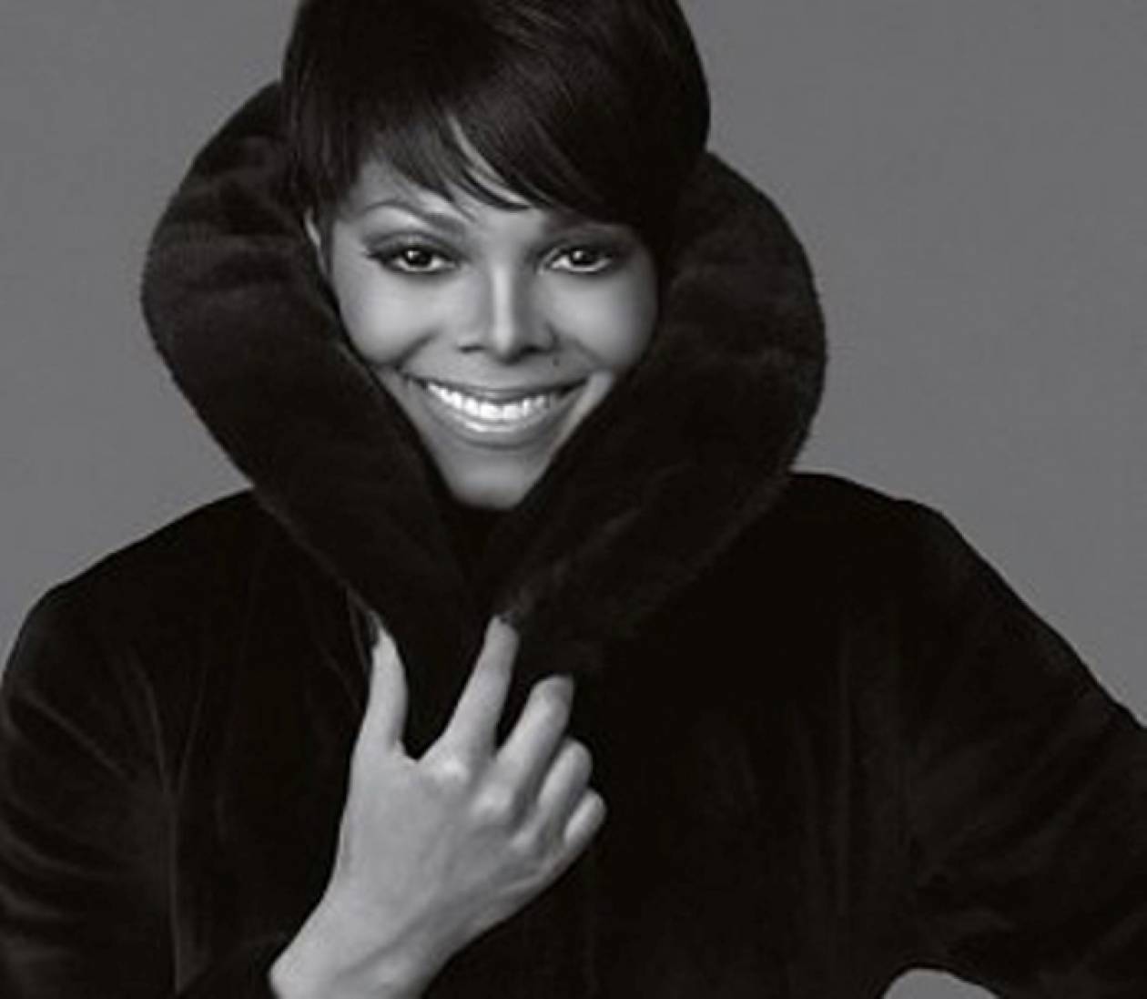 H Janet Jackson σχεδιάζει γούνες