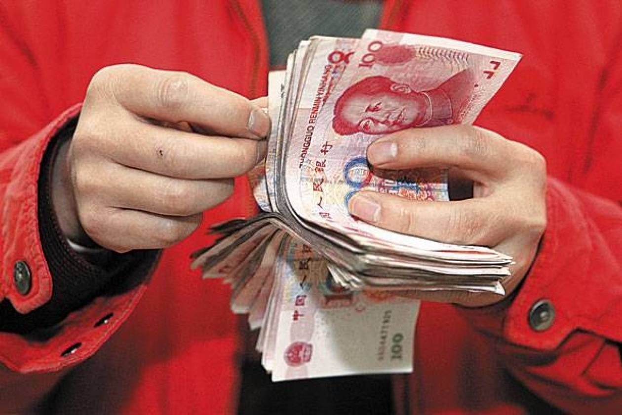 «Χαλαρώνει» νομισματικά και η Κίνα