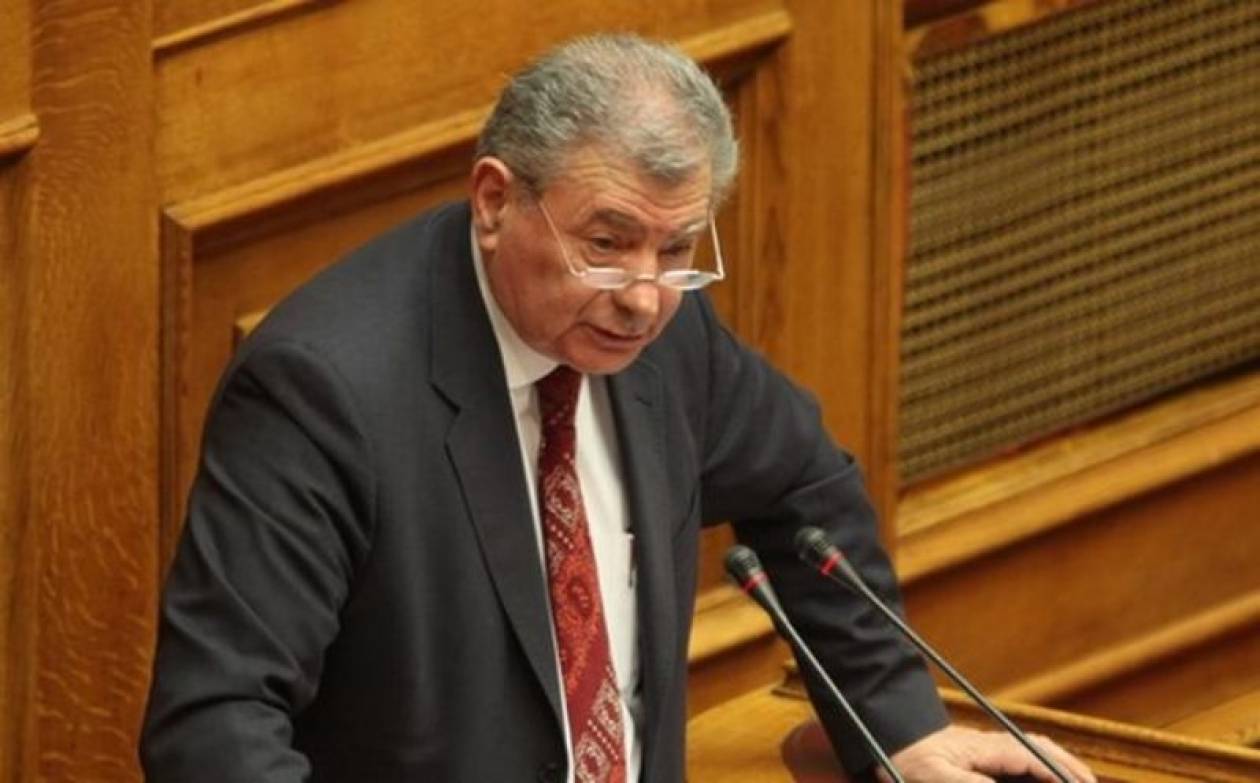 Βαλυράκης: Να κατατεθεί στη Βουλή το κείμενο του πρώτου μνημονίου