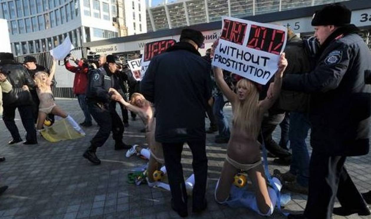 Γυμνή διαμαρτυρία στο Κίεβο