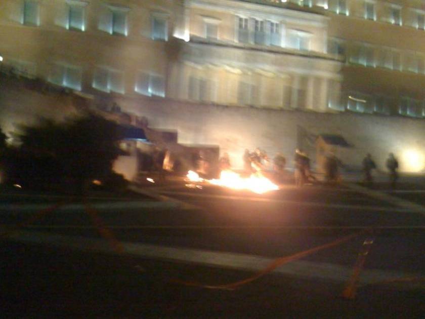 Επεισόδια και νέες συγκρούσεις στο κέντρο της Αθήνας