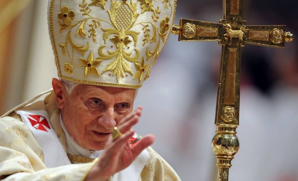 Ο Πάπας επέκρινε τον καταναλωτισμό των Χριστουγέννων