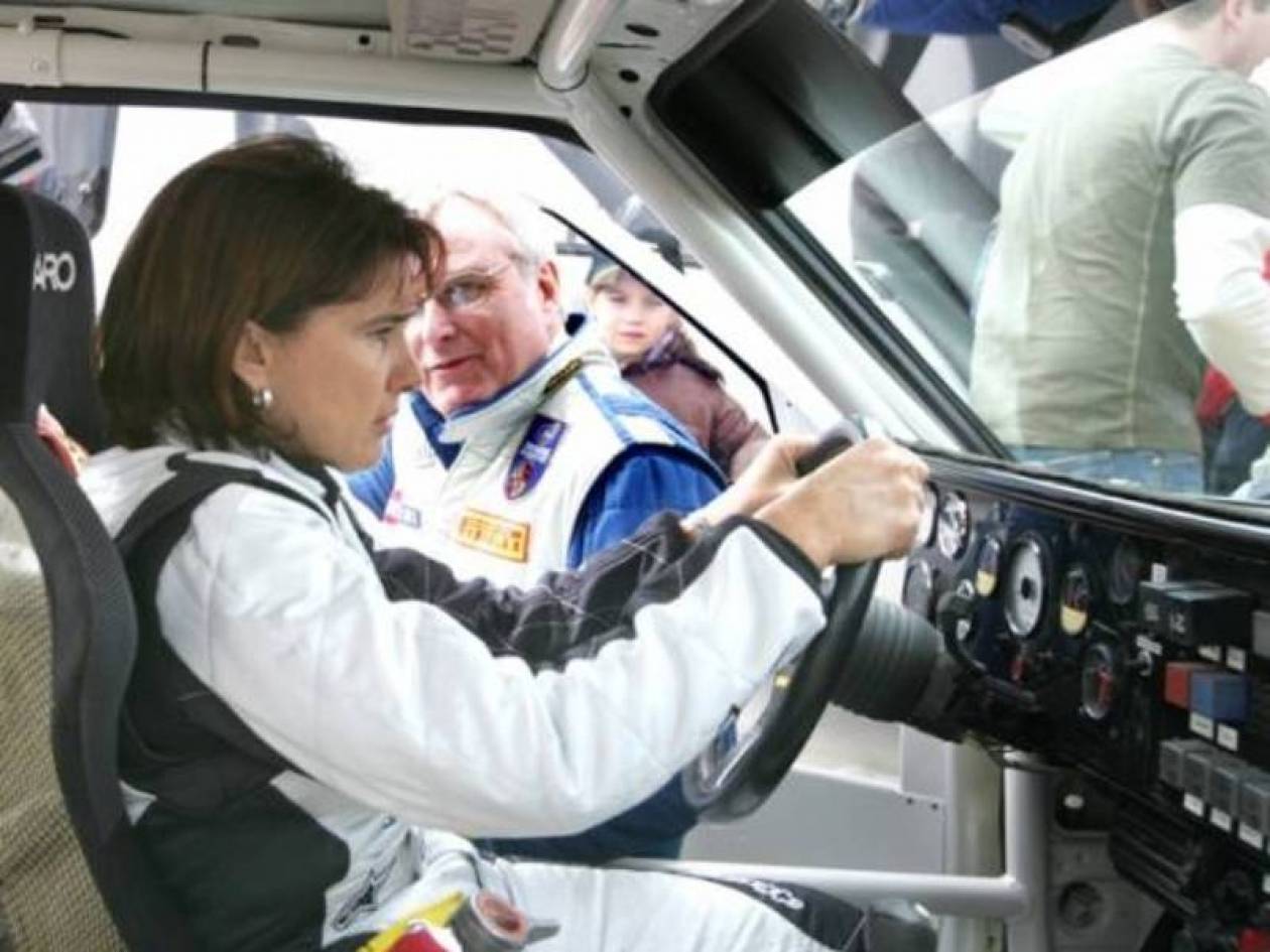 WRC: Η Μισέλ Μουτόν παρασημοφορείται
