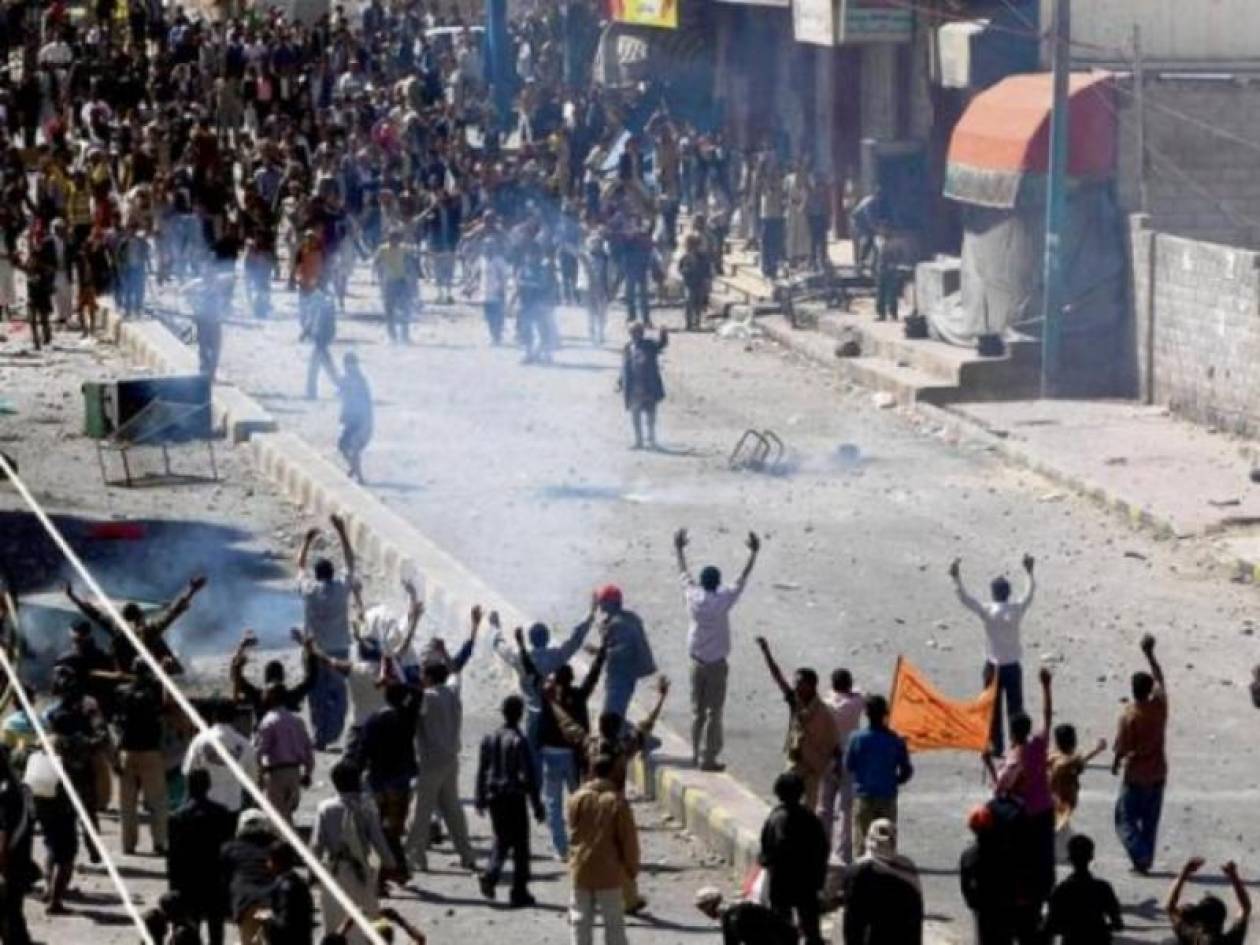 Πλήθος διαδηλωτών στους δρόμους της Υεμένης