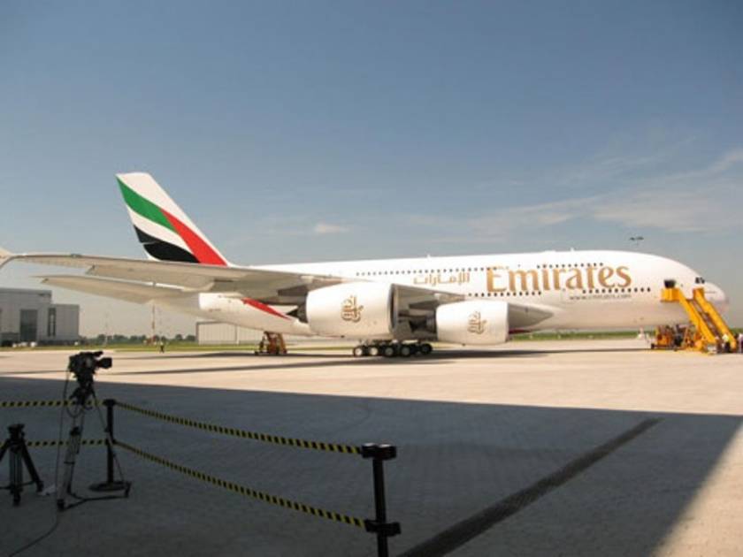 Με ασύρματο ιντερνέτ εξοπλίζει τα αεροσκάφη της η Emirates