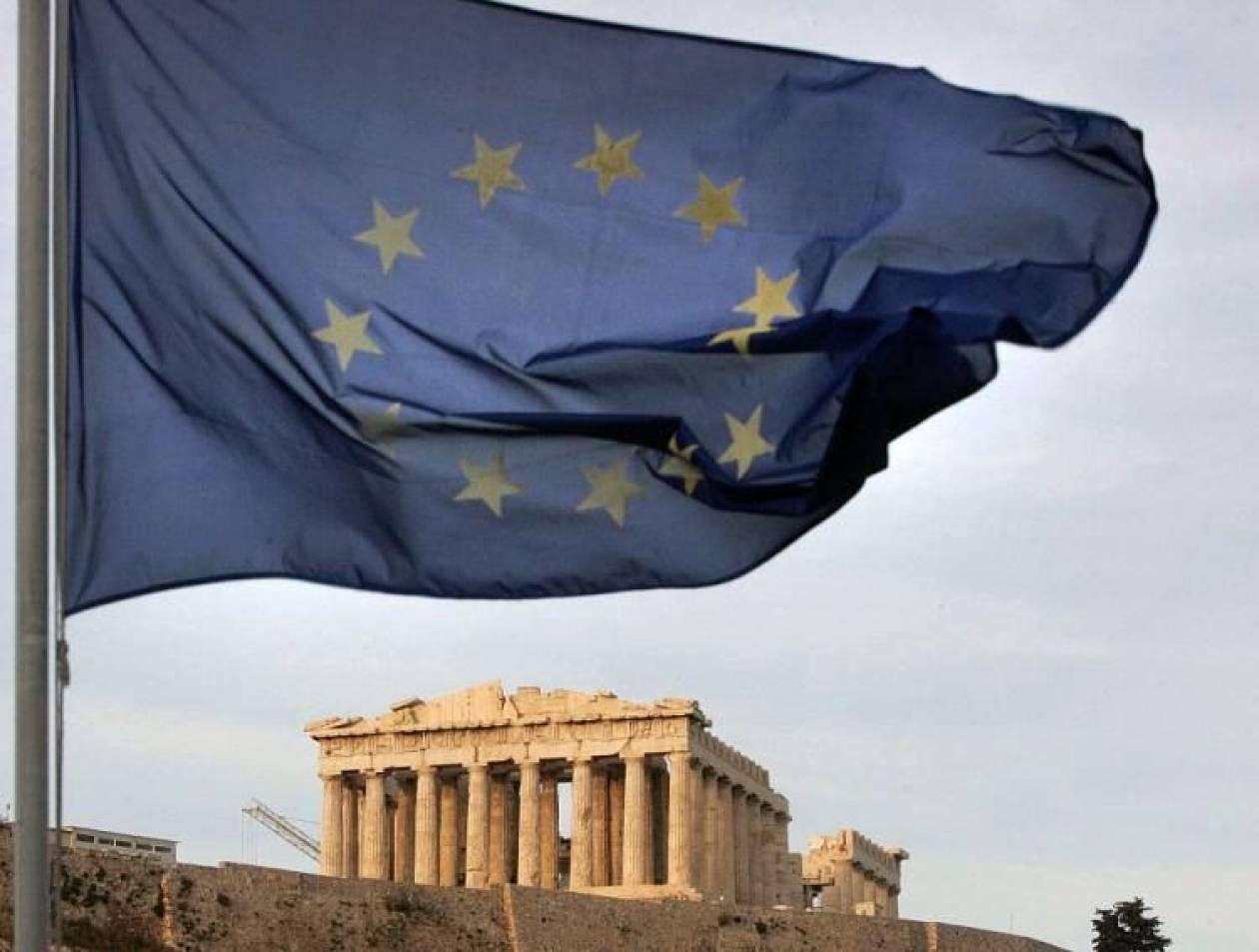 FTD: Ανεπαρκή τα 130 δισ. ευρώ για την Ελλάδα