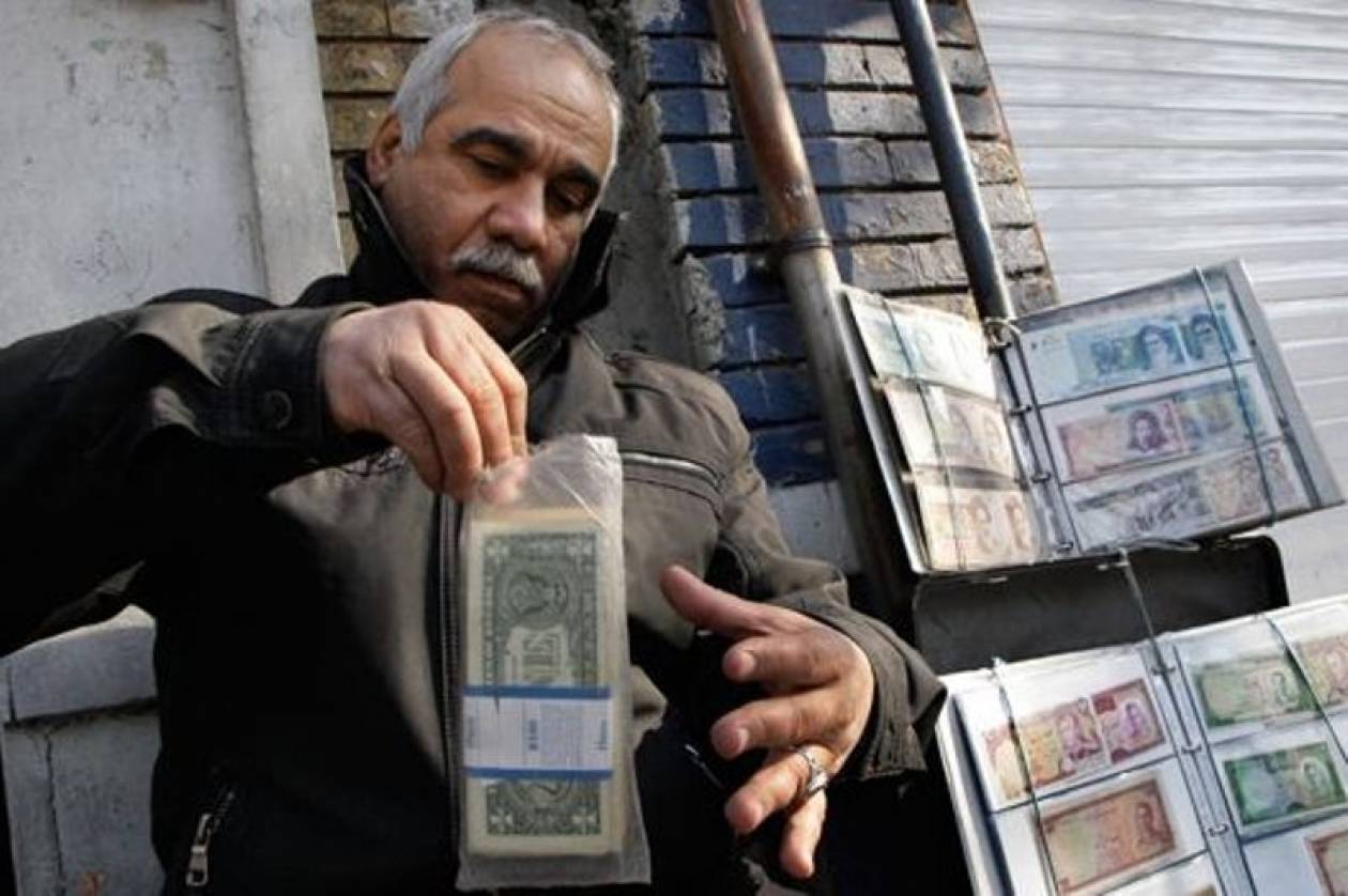 Η Τεχεράνη μπλοκάρει τα sms με τη λέξη «δολάριο»