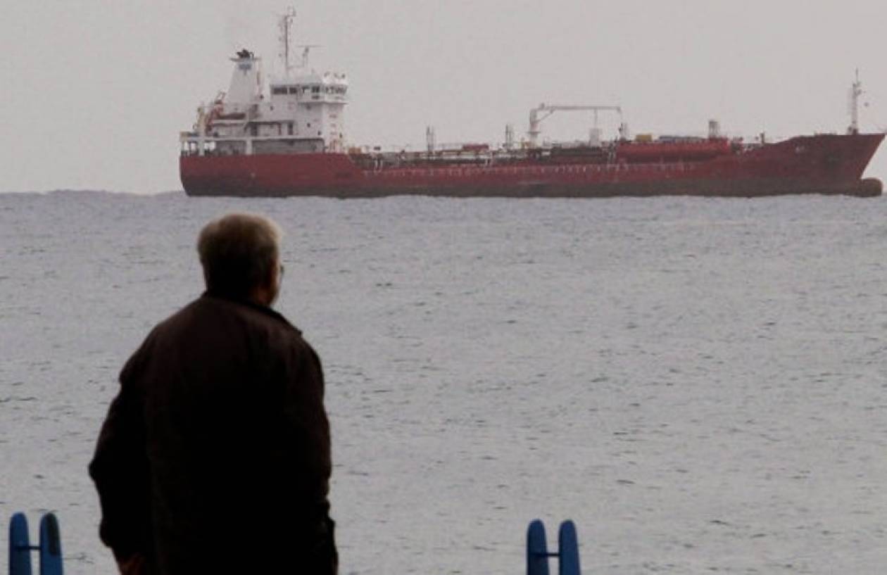 Αποδεσμεύτηκε το πλοίο με τα πυρομαχικά από την Κύπρο