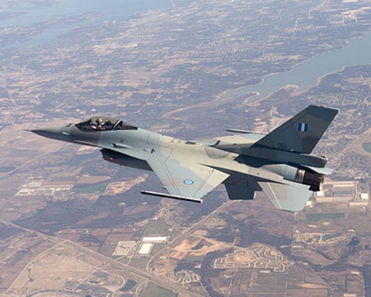 Περιπέτεια στον αέρα με πολεμικό αεροσκάφος F-16