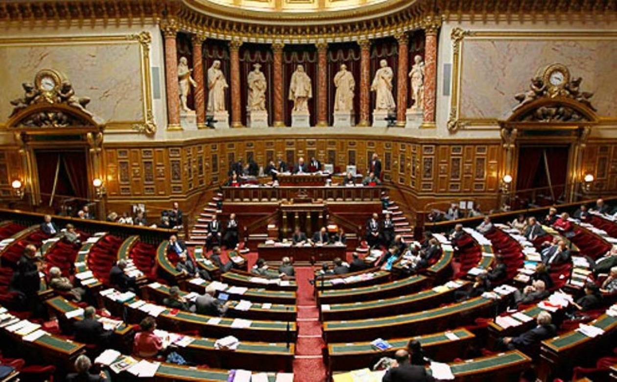 Σε εξέλιξη η κρίσιμη συνεδρίαση της γαλλικής Γερουσίας