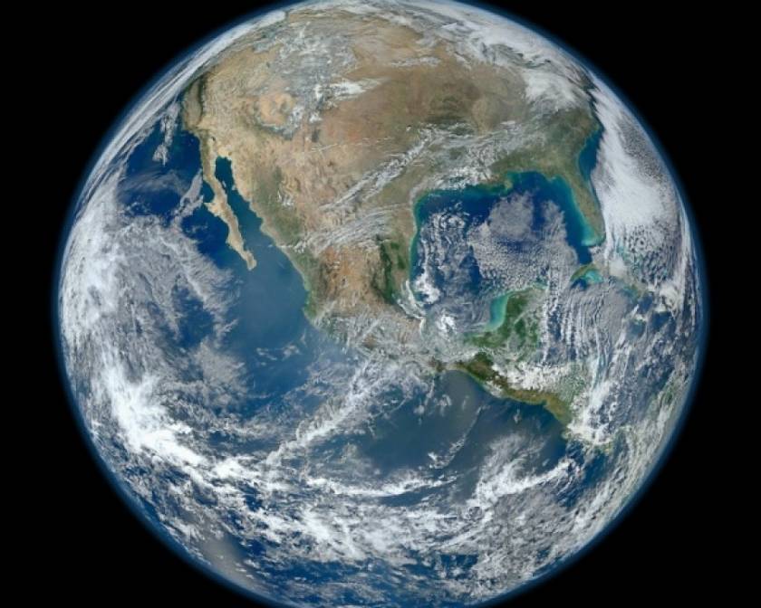 Δείτε την πιο εντυπωσιακή μέχρι σήμερα εικόνα της Γης!