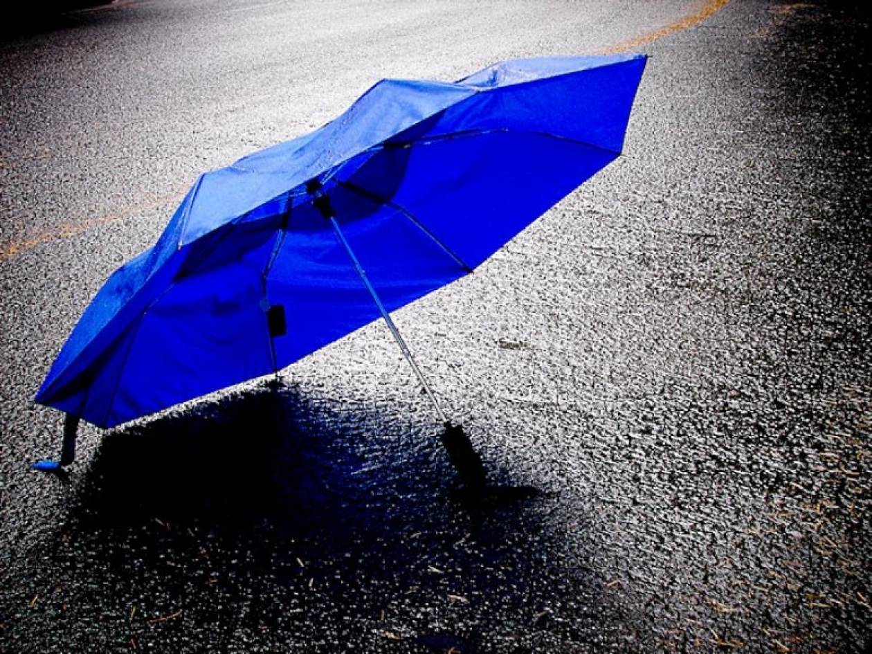 Επιστρατεύονται οι …ομπρέλες