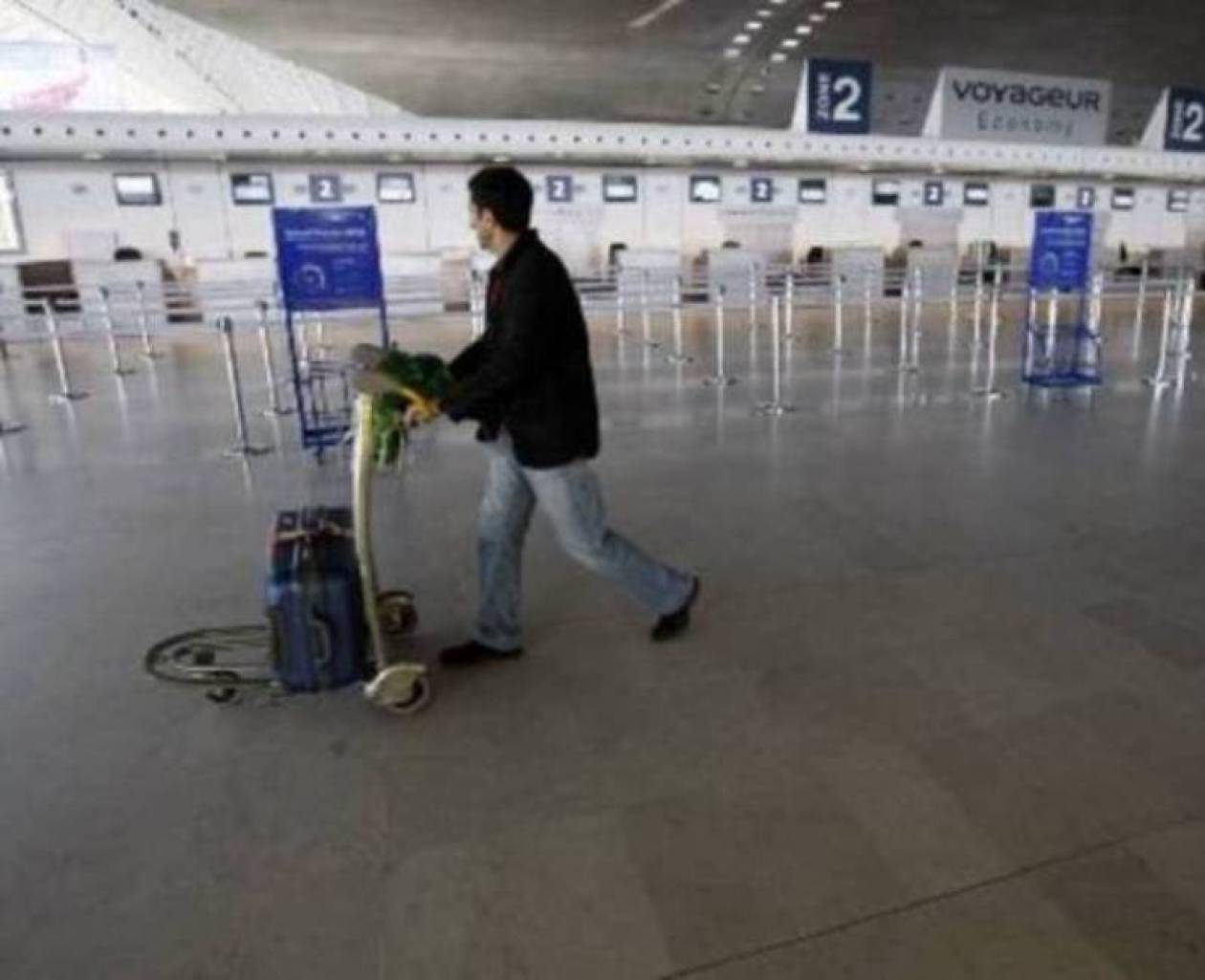 Ακυρώσεις πτήσεων στα αεροδρόμια του Παρισιού λόγω απεργιών
