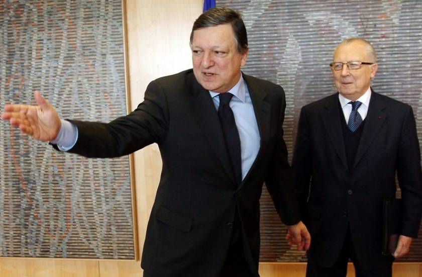 Μπαρόζο: «Θέλουμε να μείνει η Ελλάδα στο ευρώ»