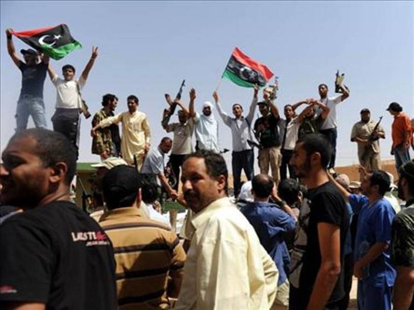 Λιβύη: Επιδόματα και προσπάθεια εθνικής συμφιλίωσης