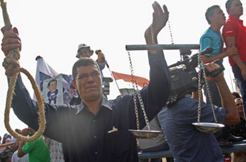 Θανατική ποινή ζήτησε ο εισαγγελέας για τον Μουμπάρακ
