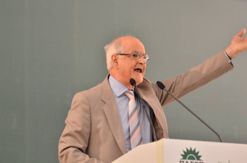 Απ. Κακλαμάνης: «Δημοκρατικό Κίνημα και όχι “παρέες”»