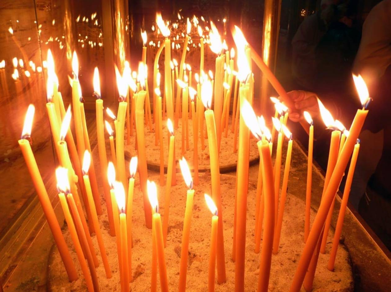 Έρχονται αυτόματοι πωλητές κεριών στα νεκροταφεία;
