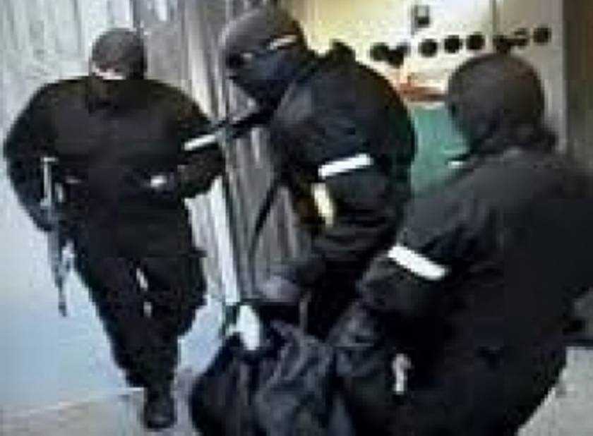 Συνελήφθησαν τρία μέλη της οργάνωσης «Ροζ Πάνθηρες»