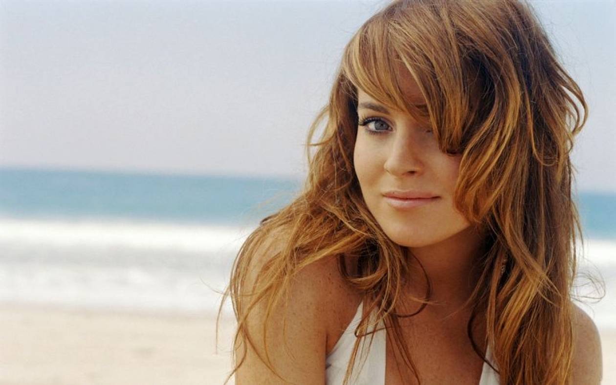 H Lindsay Lohan πληρώνει πορνοστάρ για σεξ